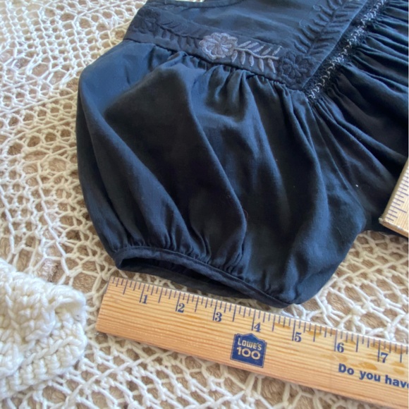 Linen Short Sleeve Peasant Dark Blue Top Embroidered Flowers Size Large - Picture 11 of 17